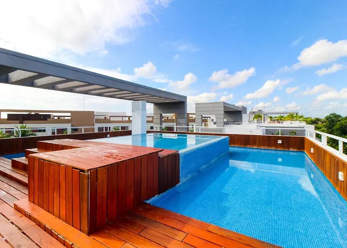 Nick Price C308 Hotel *